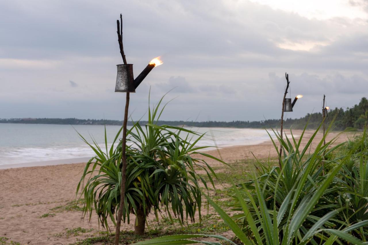 Ananya Beach Resort Tangalle Exterior foto